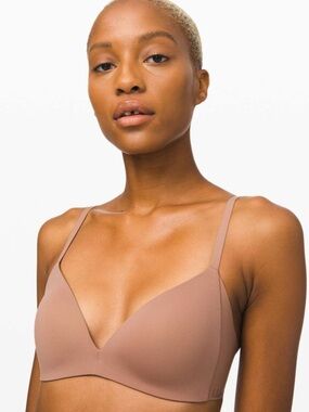 Lululemon Take Shape Bra 32C